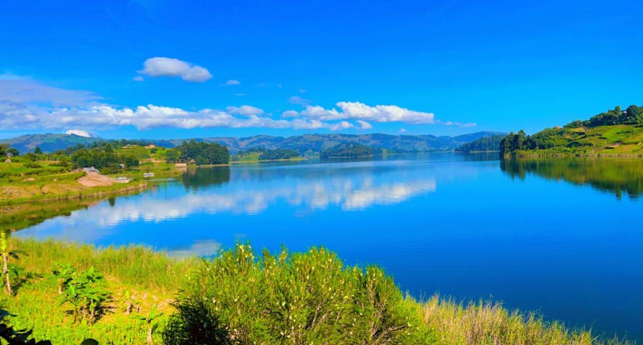 Lake Bunyonyi Rock Resort Kabale Exterior photo