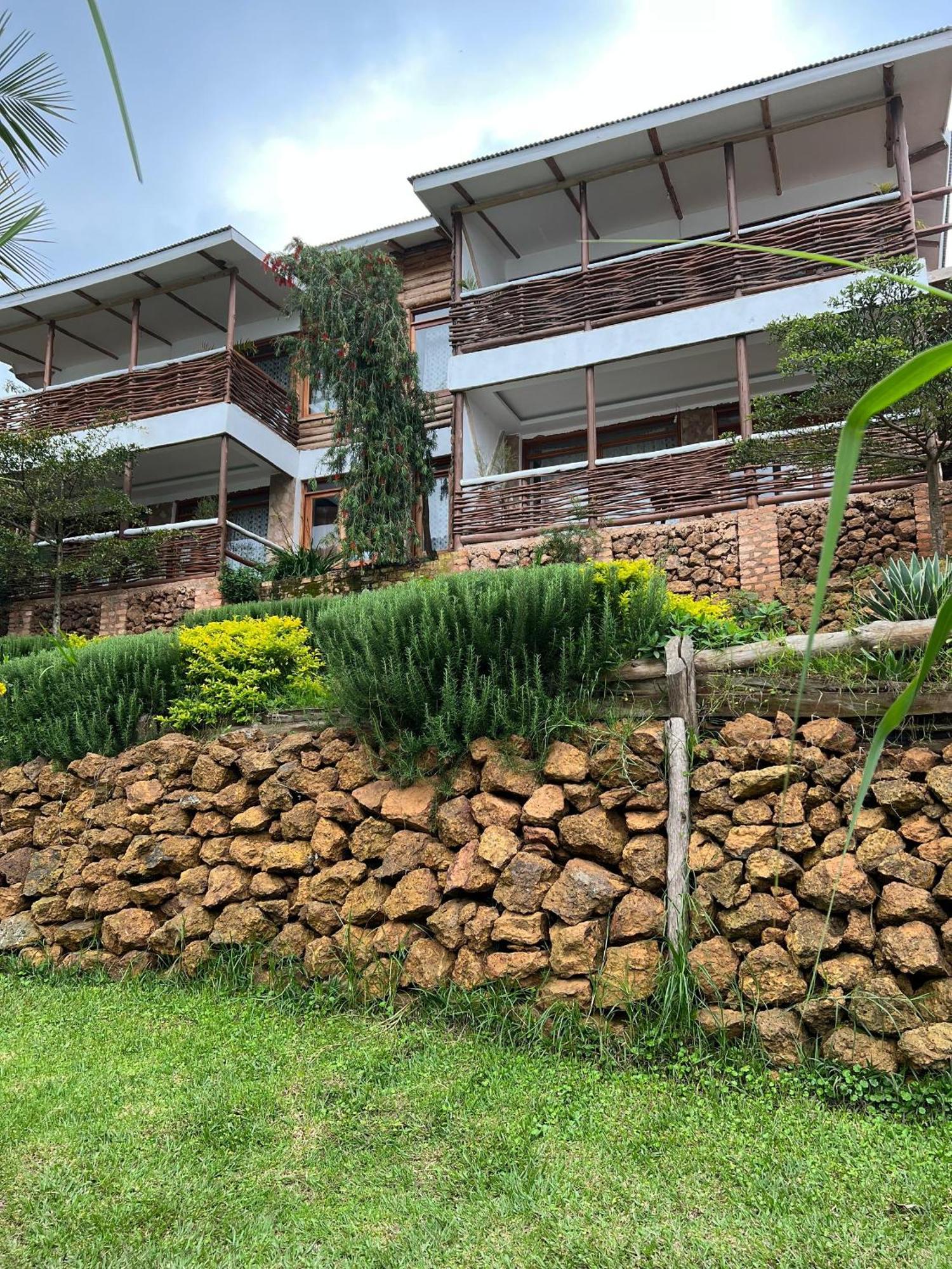 Lake Bunyonyi Rock Resort Kabale Exterior photo