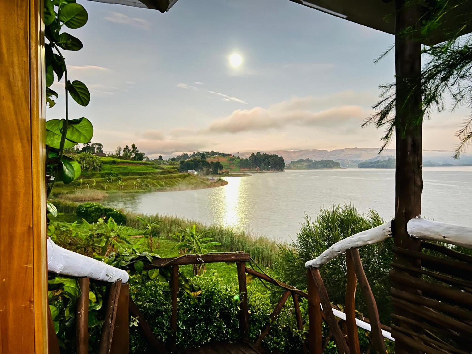 Lake Bunyonyi Rock Resort Kabale Exterior photo